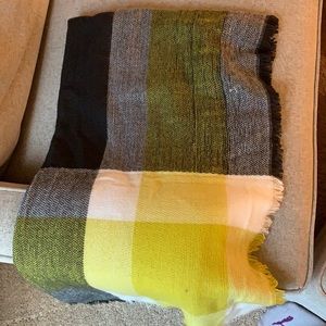 Oversized scarf/blanket